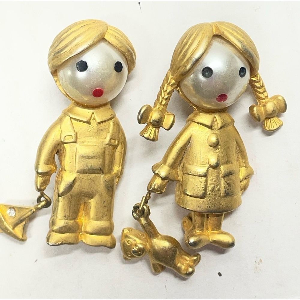 Vintage Bijoux Unsigned Gold Tone Enamel Stern Boy & Girl Child Brooch Set RARE